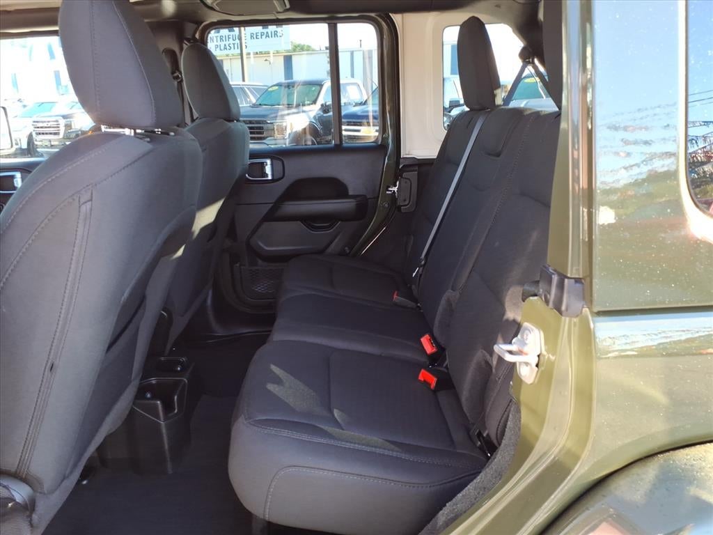 2022 Jeep Wrangler Unlimited Sahara 4x4