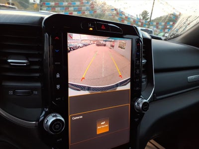 2025 RAM 1500 Big Horn Crew Cab 4x4 5'7" Box