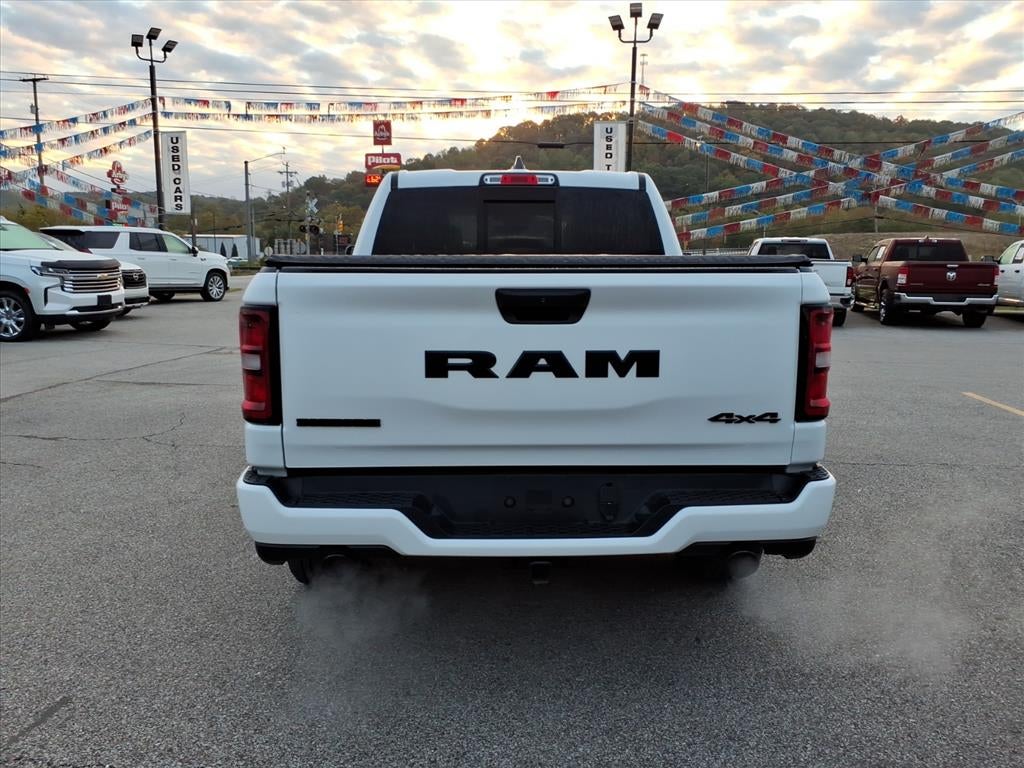 2025 RAM 1500 Big Horn Crew Cab 4x4 5'7" Box