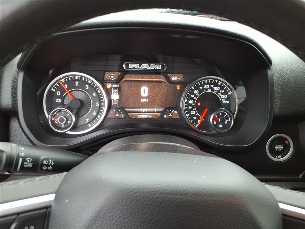 2025 RAM 1500 Big Horn Crew Cab 4x4 5'7" Box