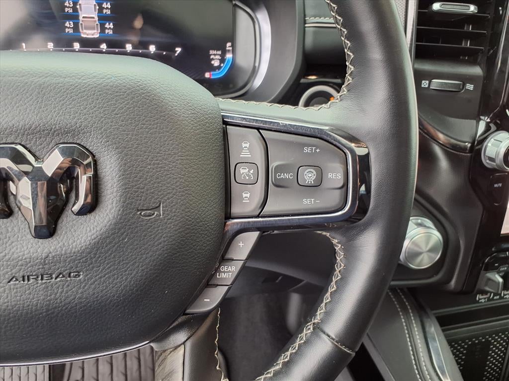 2025 RAM 1500 Limited Crew Cab 4x4 5'7" Box