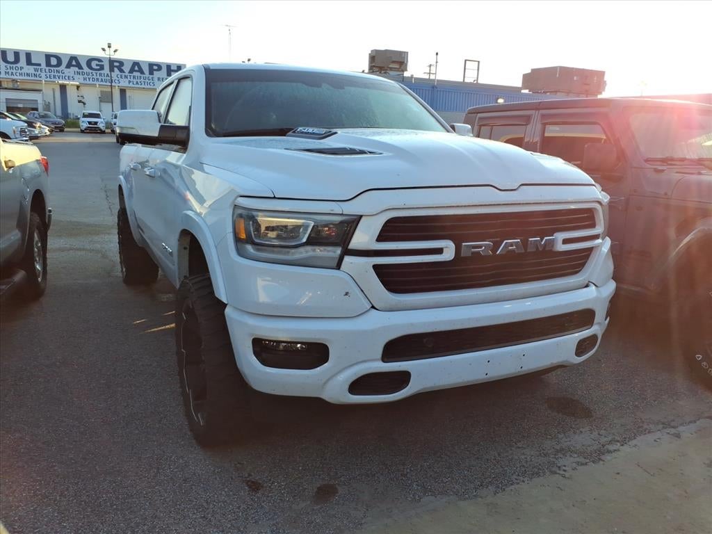 2022 RAM 1500 Laramie Crew Cab 4x4 5'7" Box