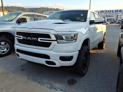 2022 RAM 1500 Laramie Crew Cab 4x4 5'7" Box