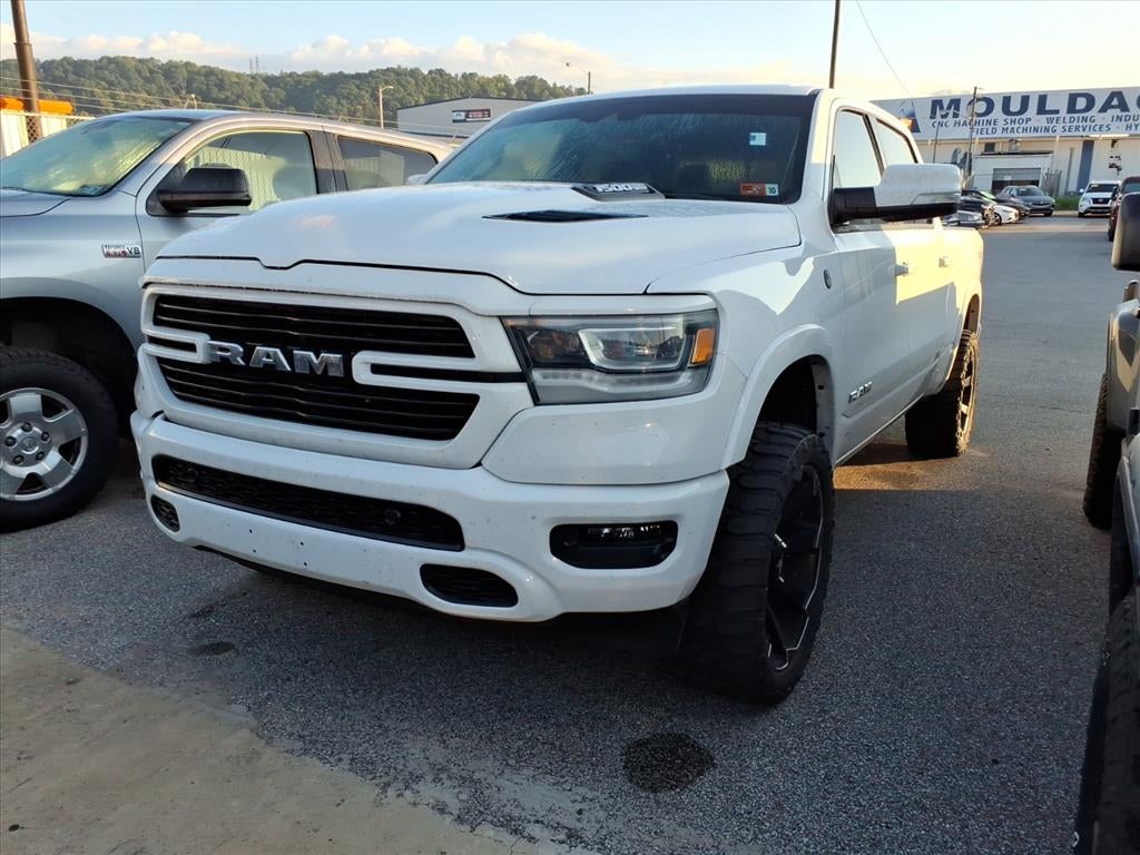 2022 RAM 1500 Laramie Crew Cab 4x4 5'7" Box