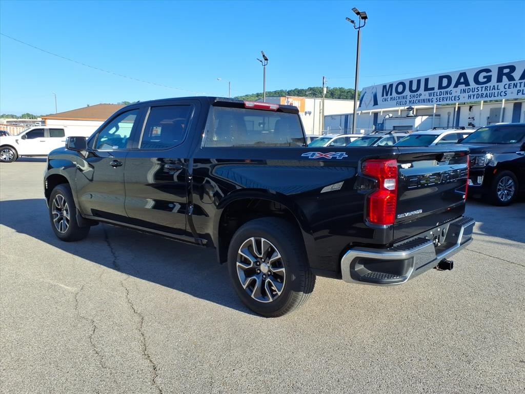 2022 Chevrolet Silverado 1500 LT (2FL)