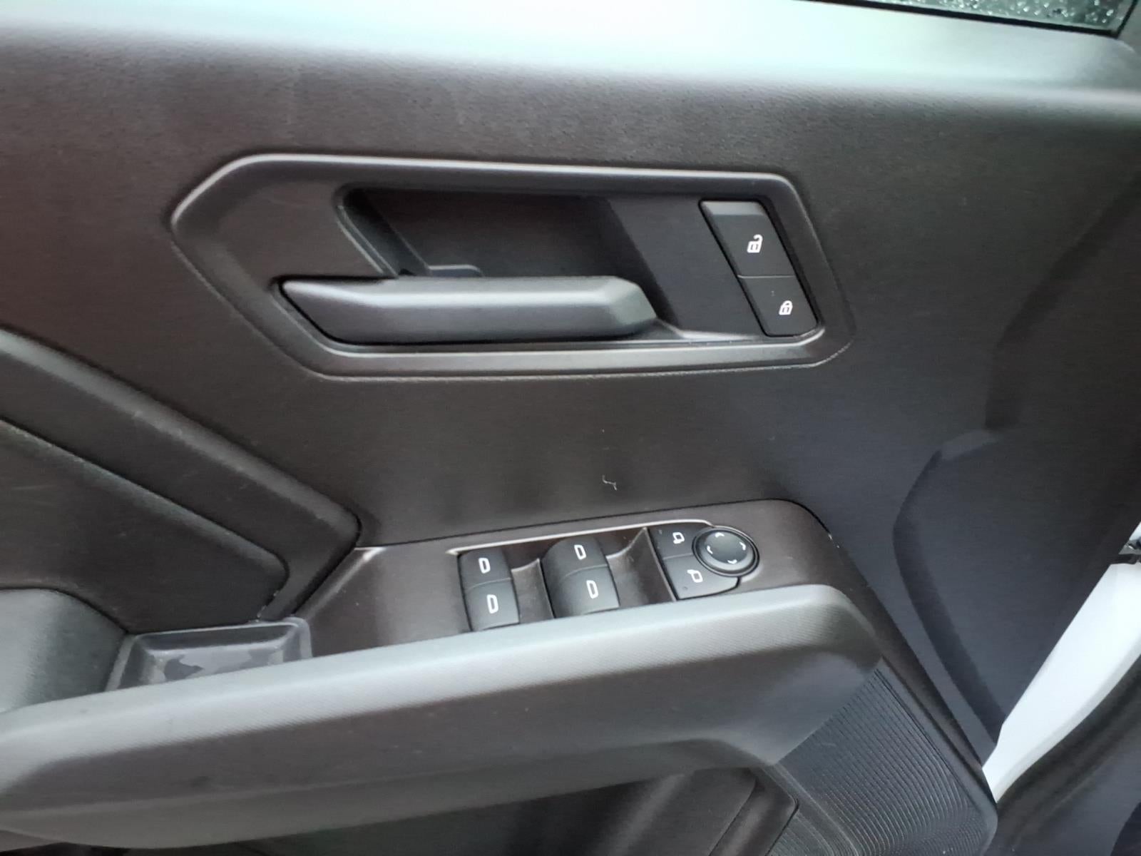 2025 Chevrolet Colorado WT/LT