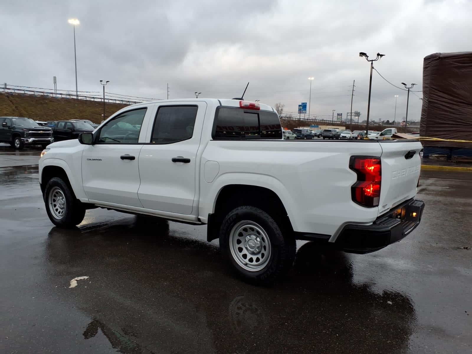 2025 Chevrolet Colorado WT/LT