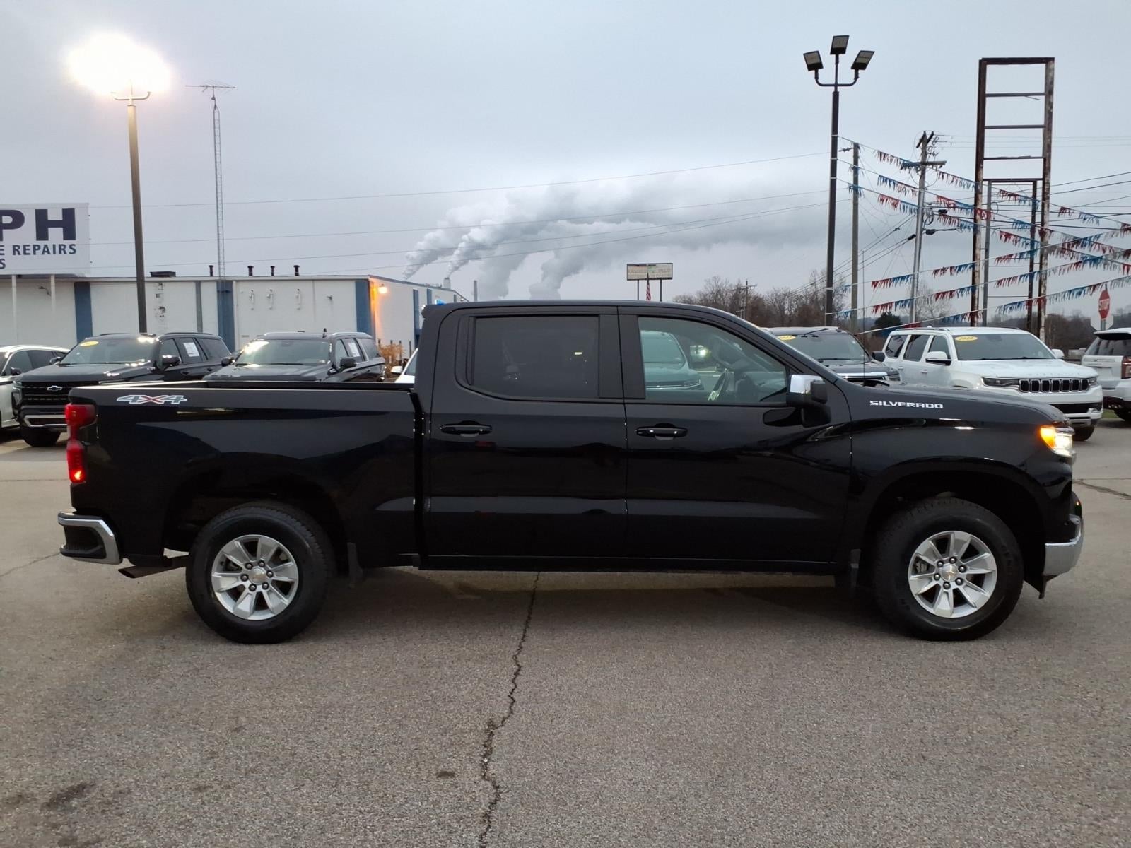 2025 Chevrolet Silverado 1500 LT