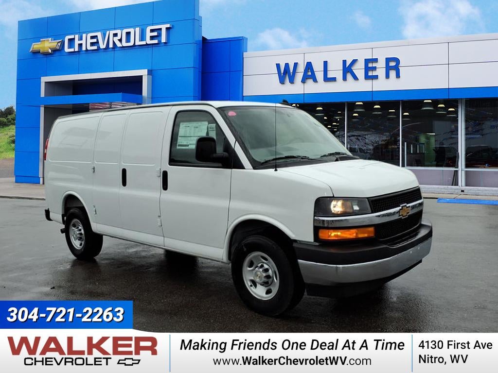 2025 Chevrolet Express 2500 Work Van HD's photo