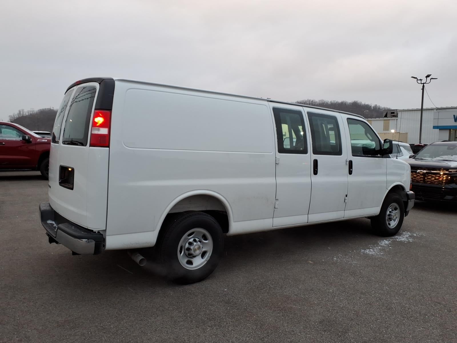 2025 Chevrolet Express Cargo 2500 WT