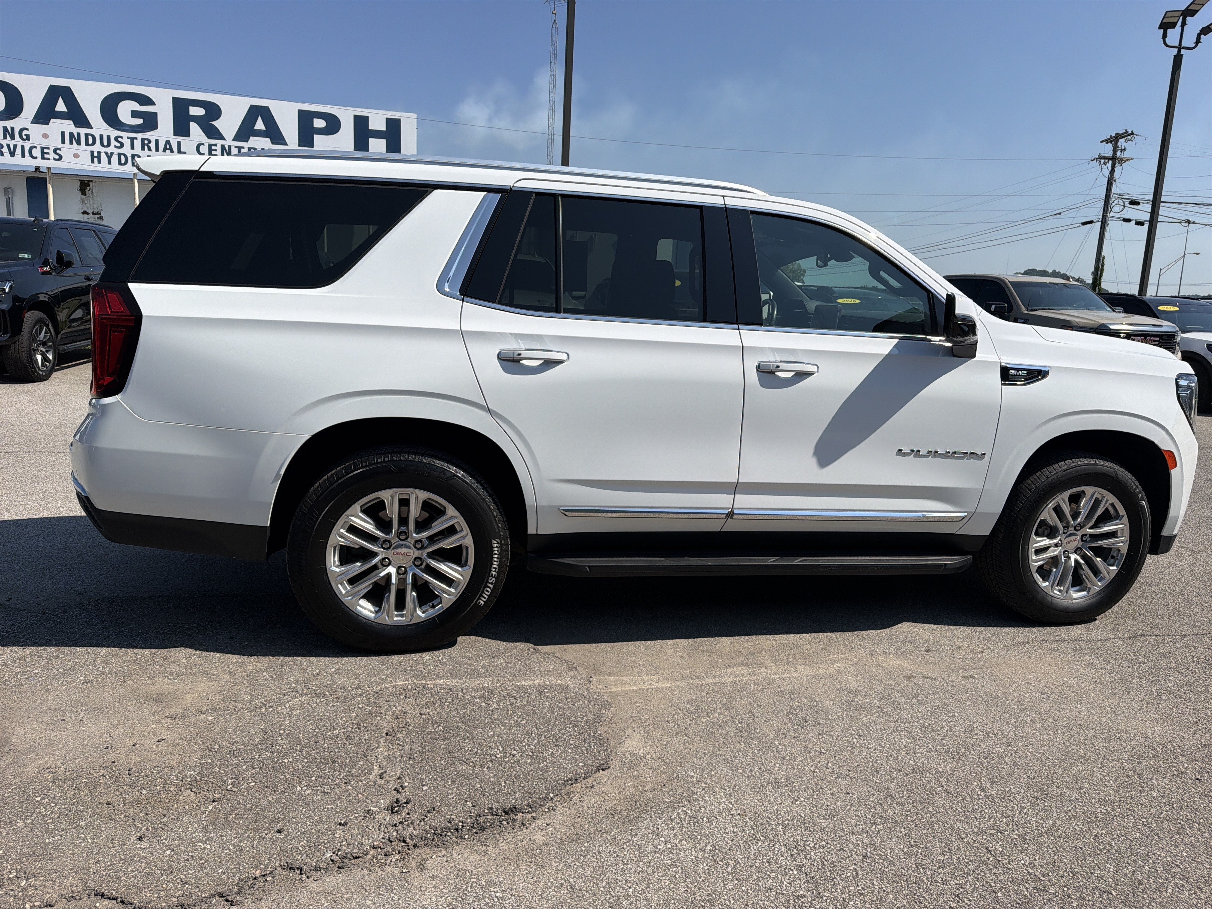 2022 GMC Yukon SLT