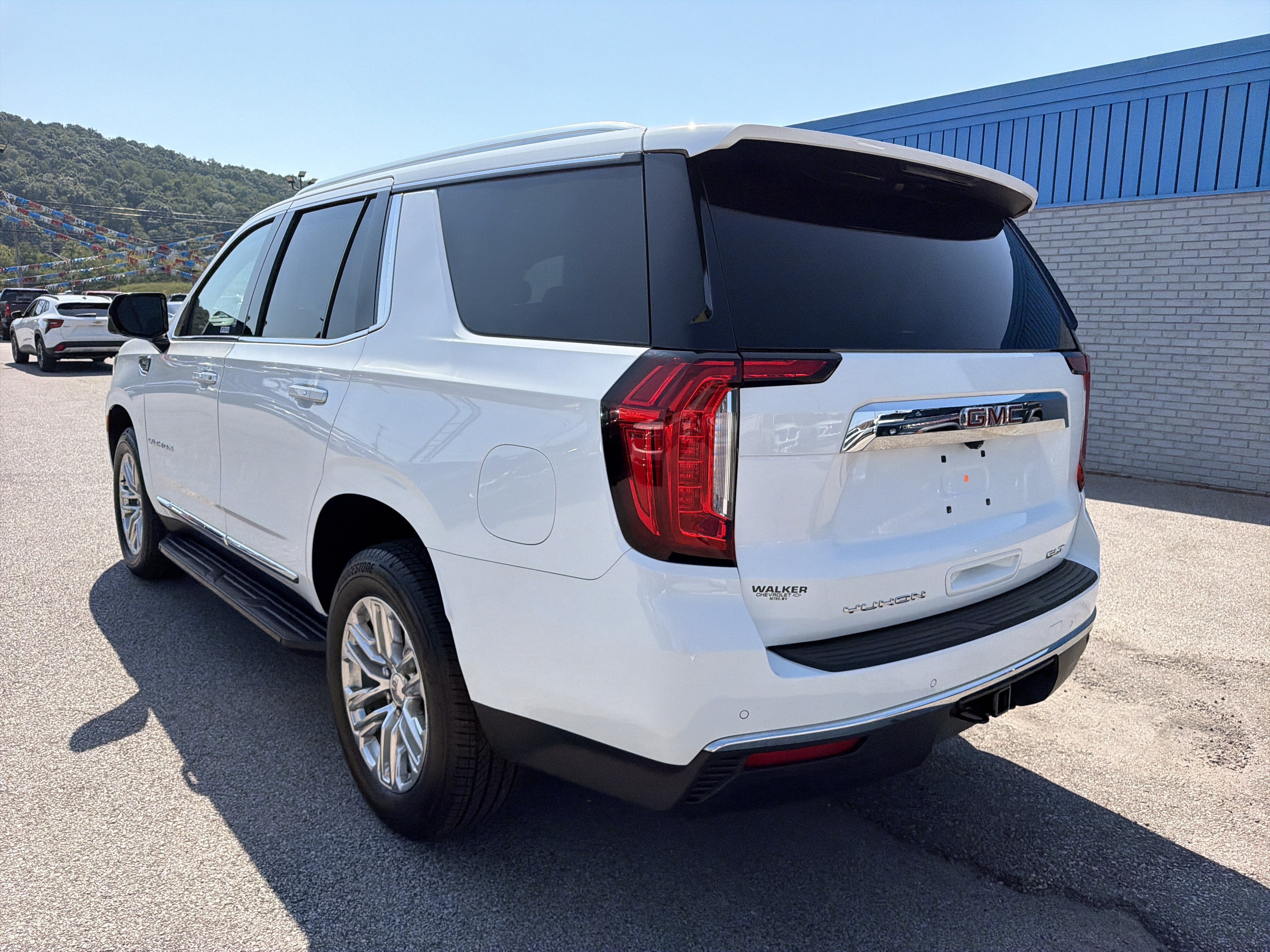 2022 GMC Yukon SLT