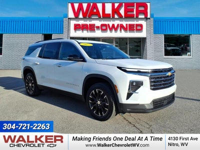 2025 Chevrolet Traverse LT