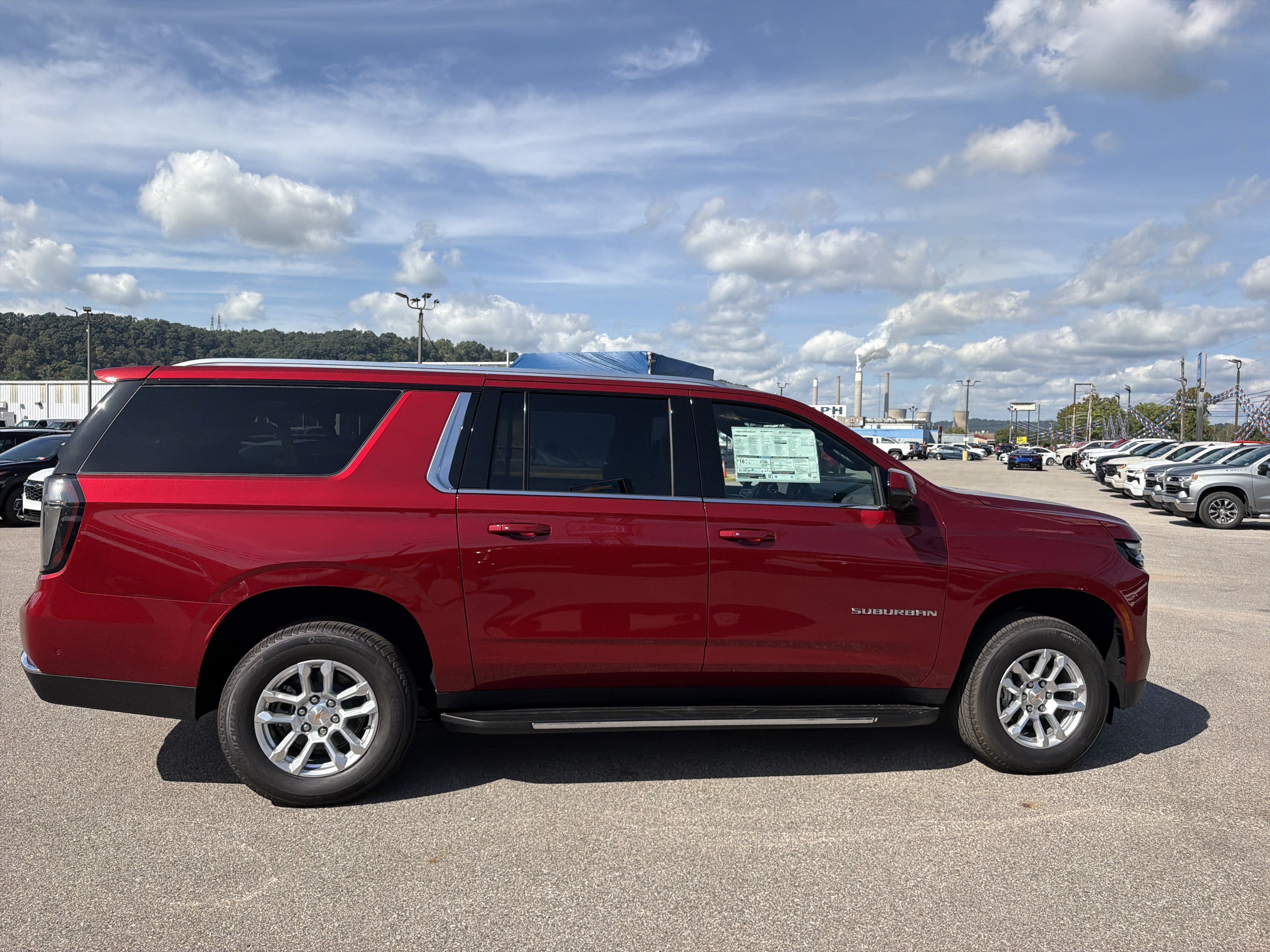 2026 Chevrolet Suburban LT