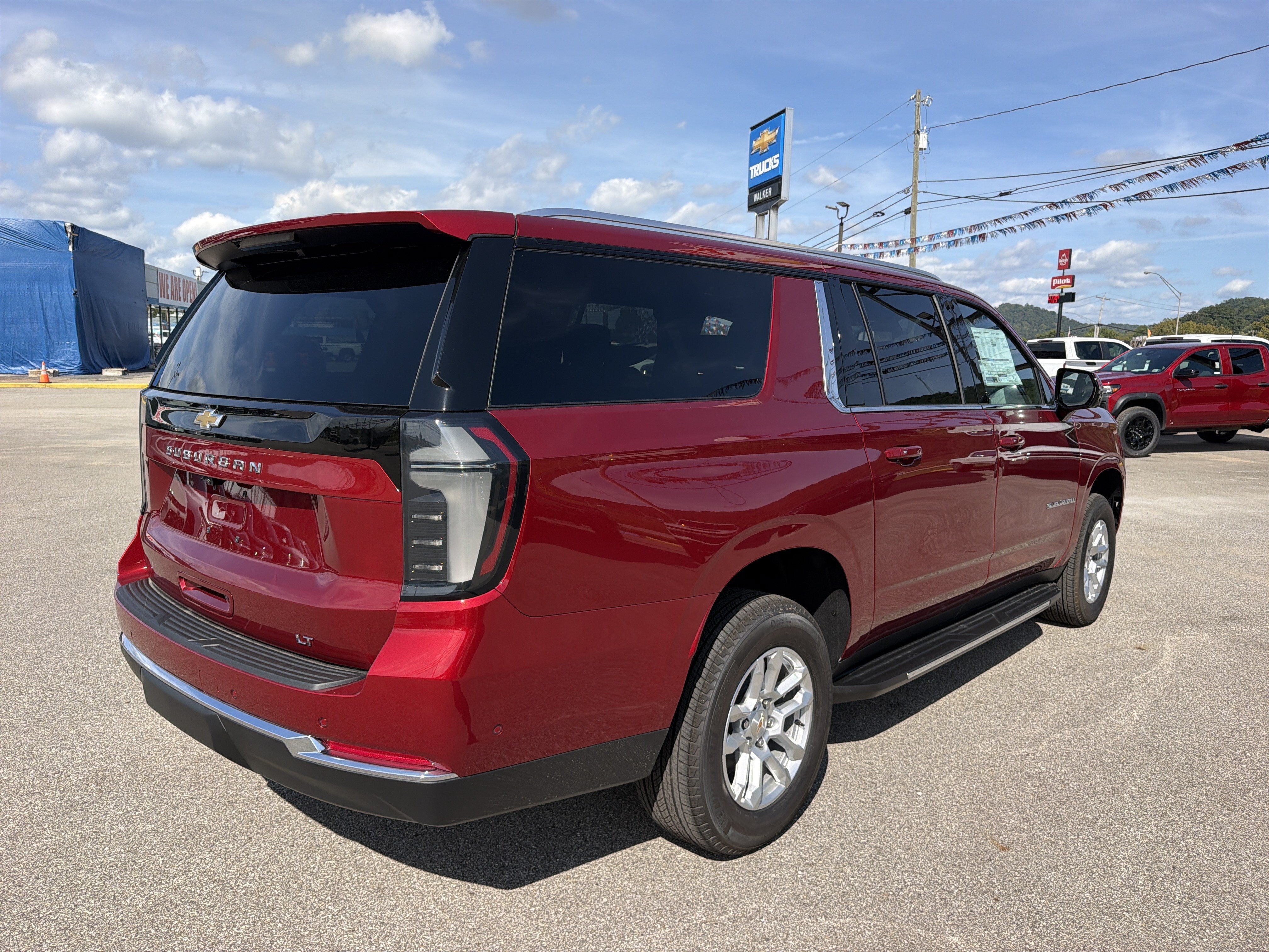 2026 Chevrolet Suburban LT