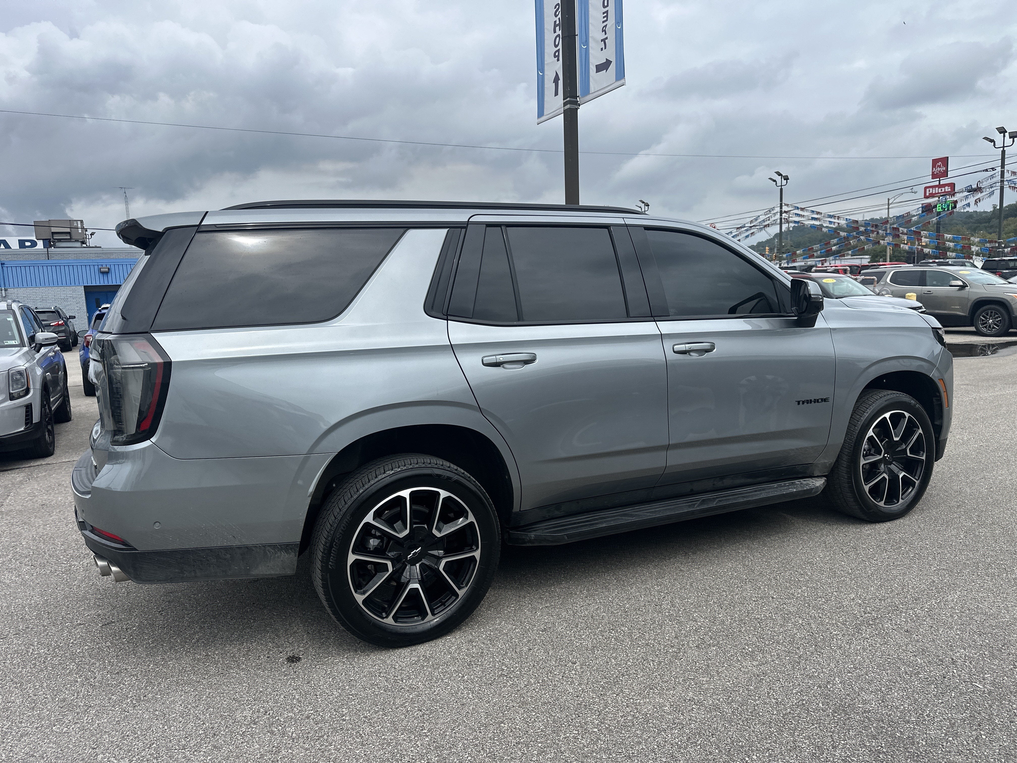 2025 Chevrolet Tahoe RST