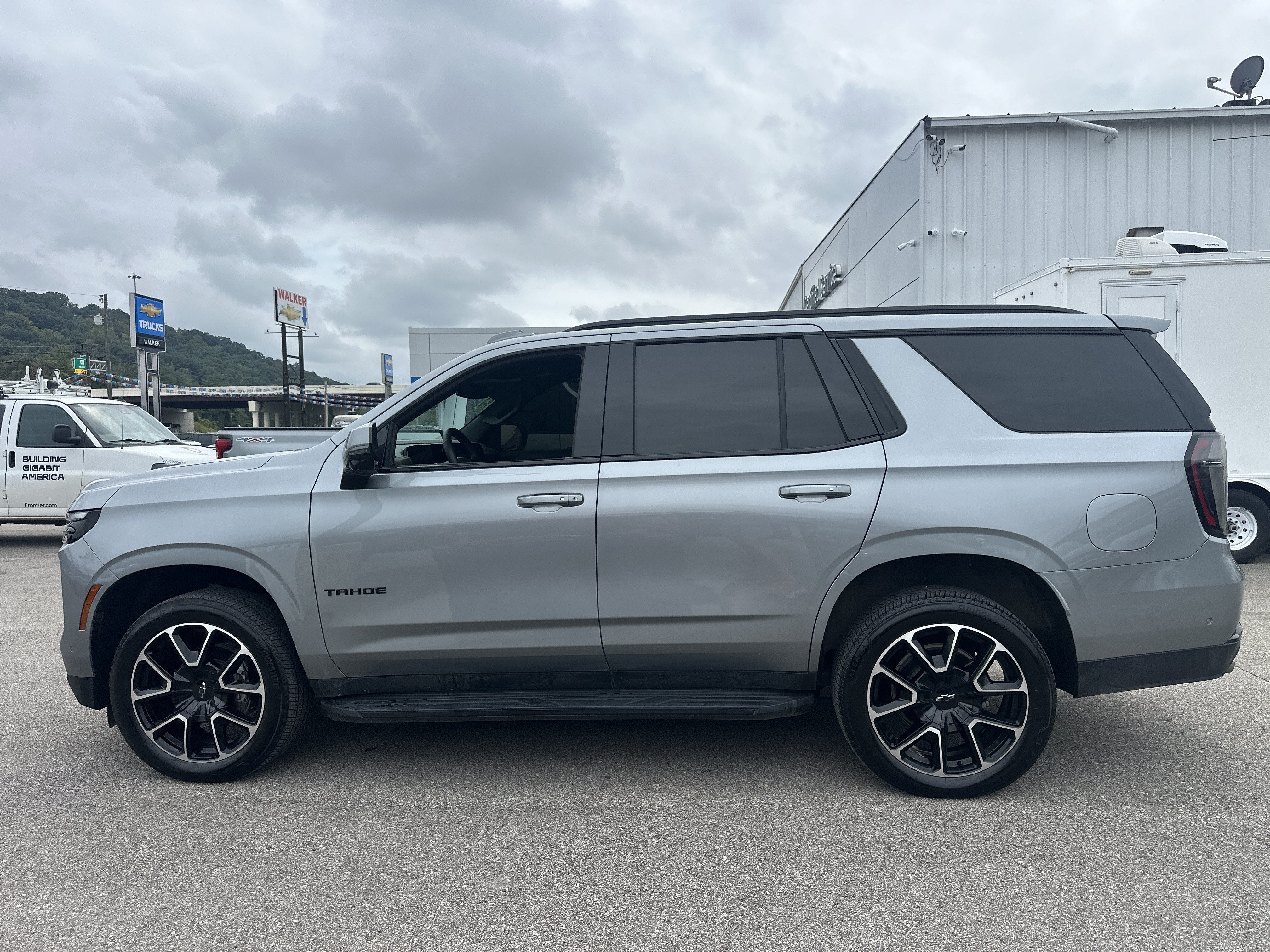 2025 Chevrolet Tahoe RST
