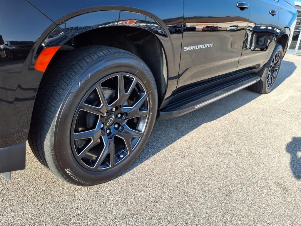 2023 Chevrolet Suburban High Country