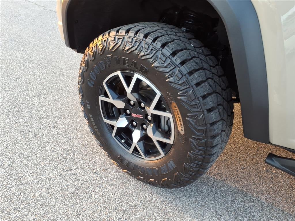 2024 GMC Canyon AT4X