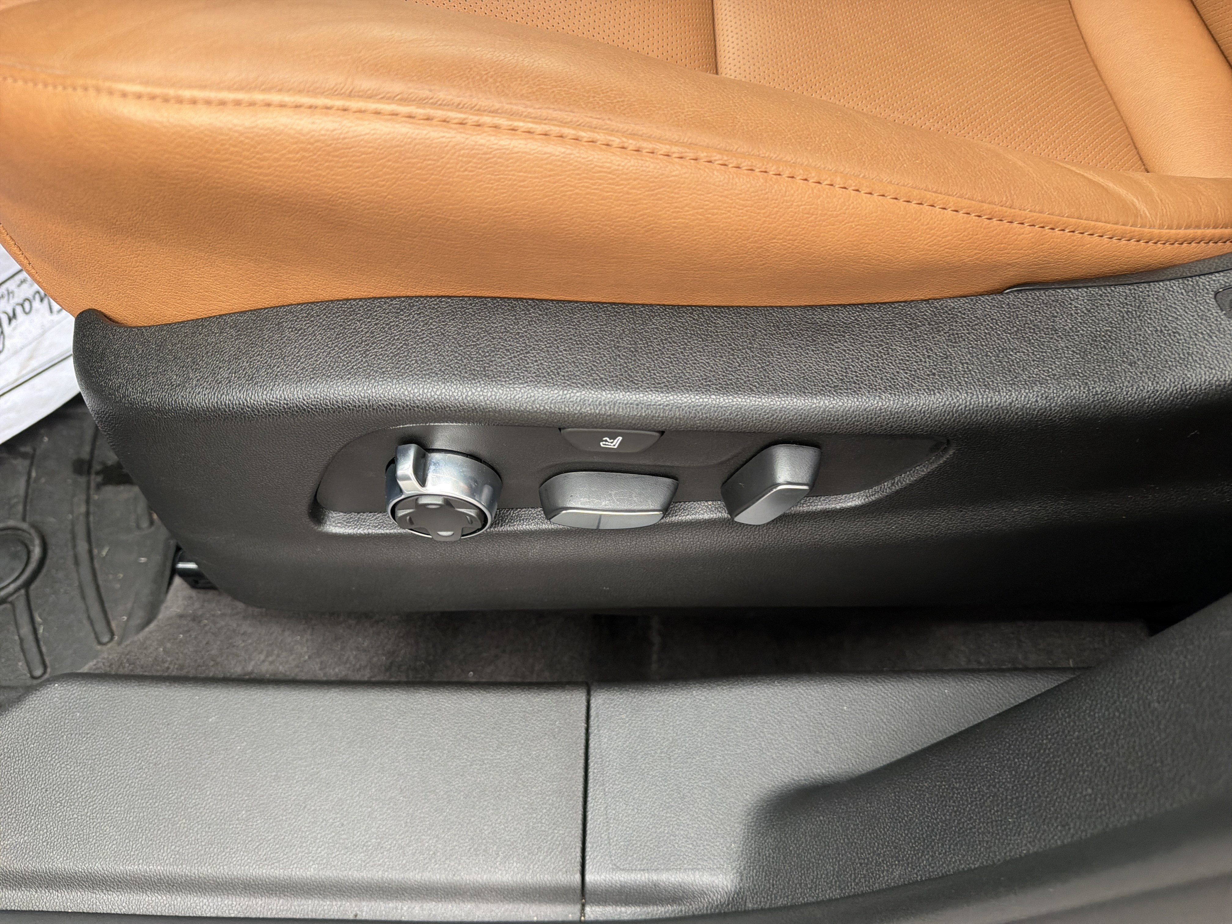 2021 Cadillac XT4 AWD Premium Luxury