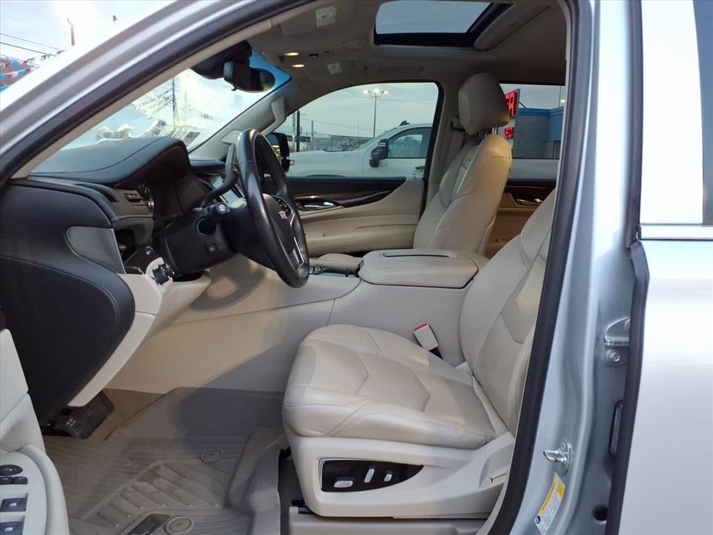 2018 Cadillac Escalade Luxury