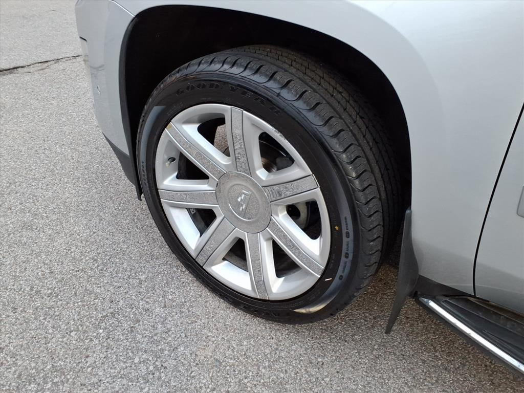 2018 Cadillac Escalade Luxury