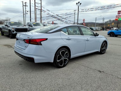 2023 Nissan Altima SR Intelligent AWD