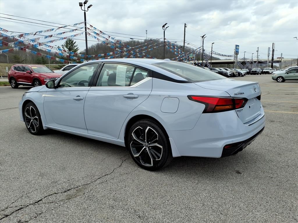 2023 Nissan Altima SR Intelligent AWD
