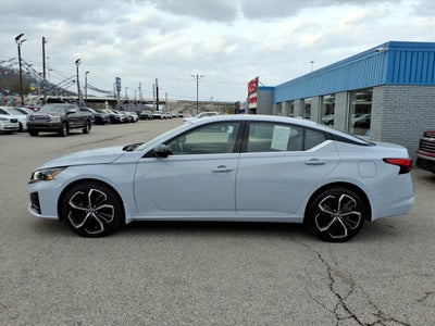 2023 Nissan Altima SR Intelligent AWD