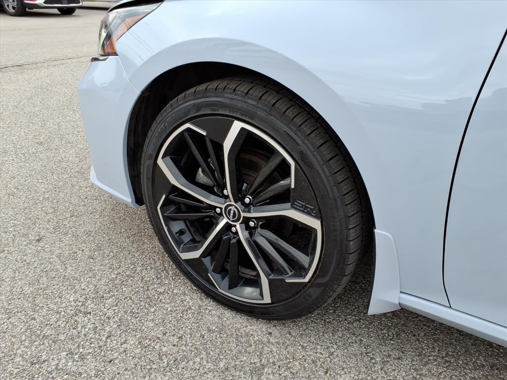 2023 Nissan Altima SR Intelligent AWD