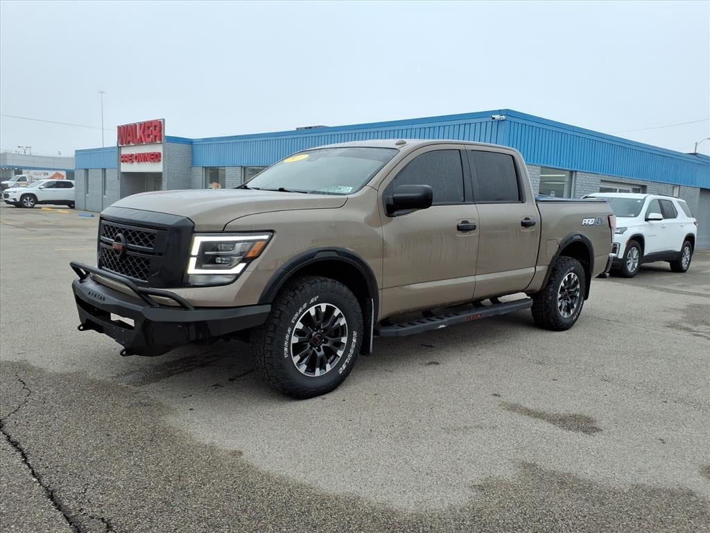 2021 Nissan TITAN Crew Cab PRO-4X 4x4