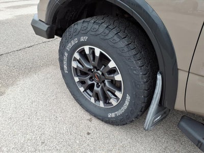 2021 Nissan TITAN Crew Cab PRO-4X 4x4