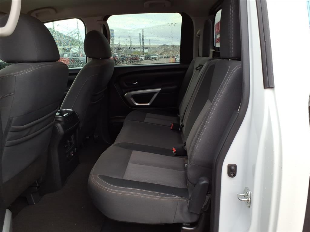 2021 Nissan TITAN Crew Cab SV 4x4