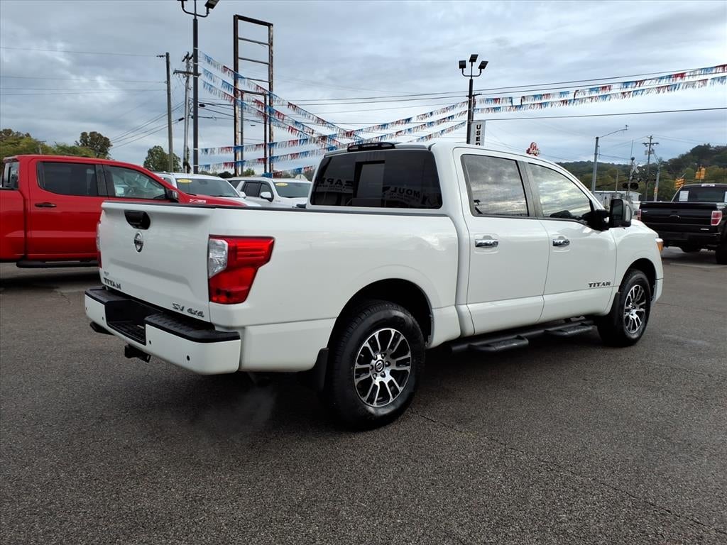 2021 Nissan TITAN Crew Cab SV 4x4