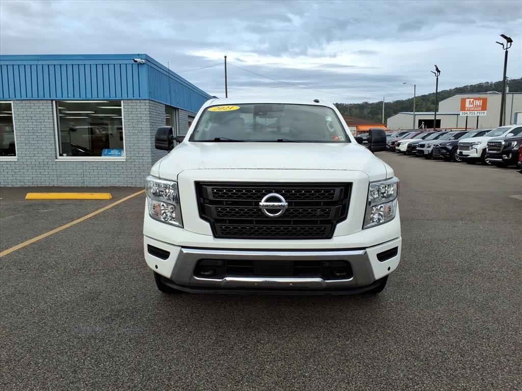2021 Nissan TITAN Crew Cab SV 4x4