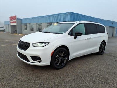 2025 Chrysler Pacifica Limited