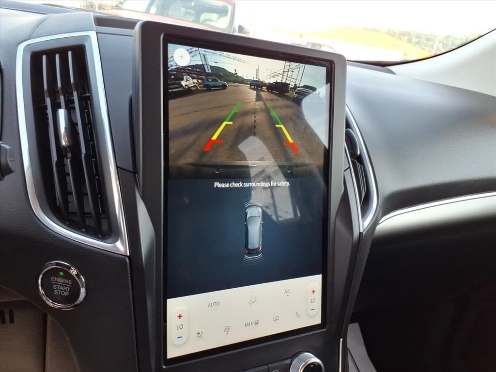 2024 Ford Edge Titanium - Photo 25
