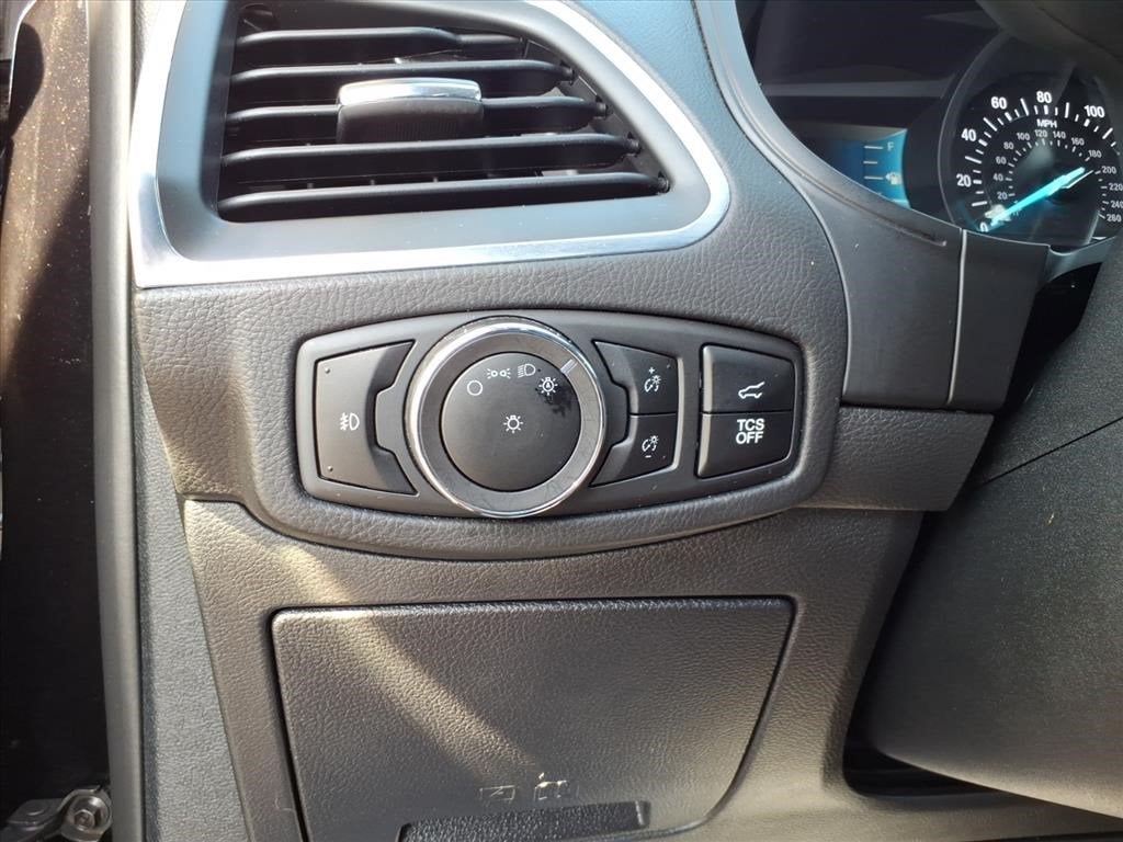 2024 Ford Edge Titanium - Photo 27