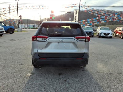 2022 Toyota RAV4 XLE