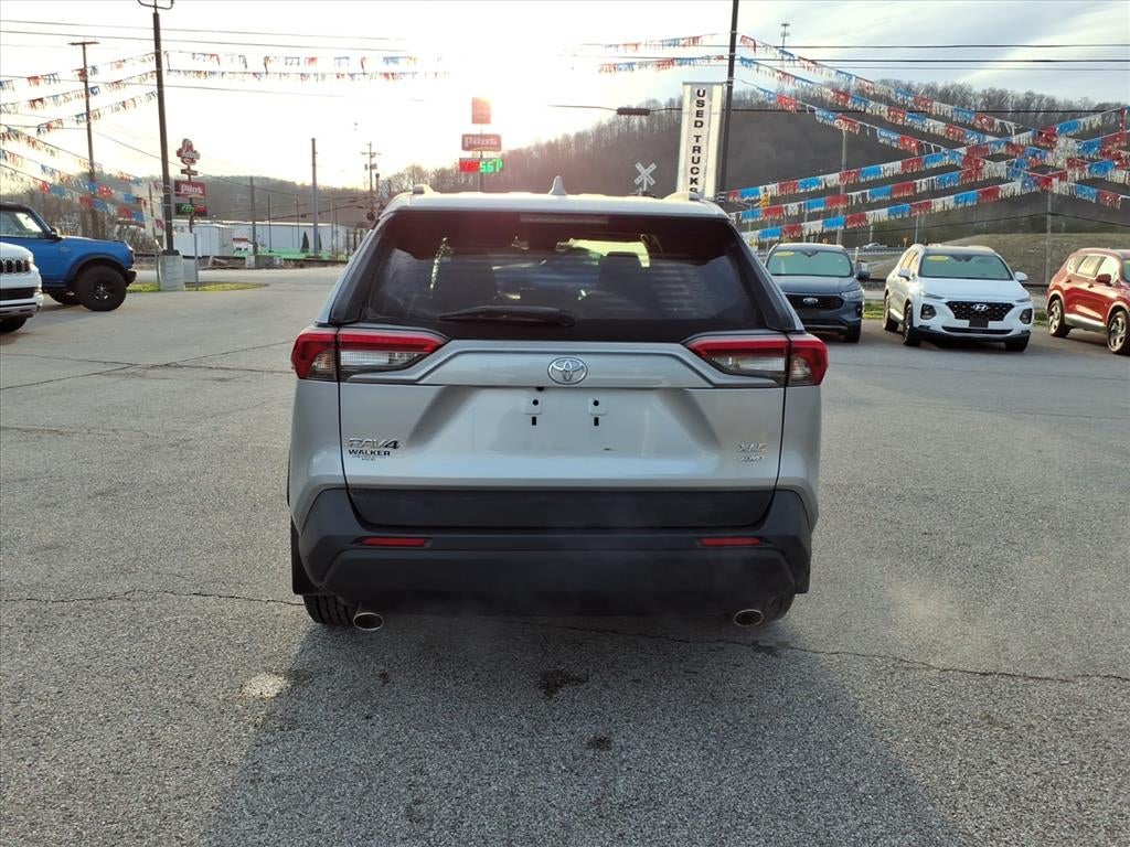 2022 Toyota RAV4 XLE