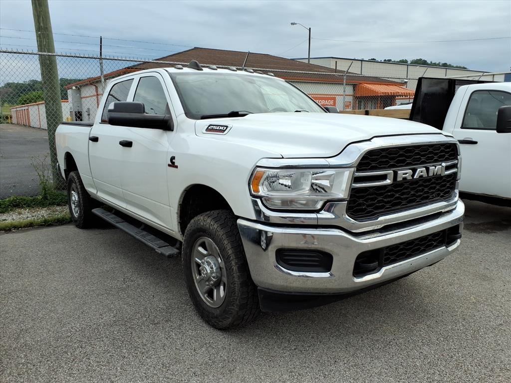 2020 RAM 2500 Tradesman Crew Cab 4x4 6'4" Box