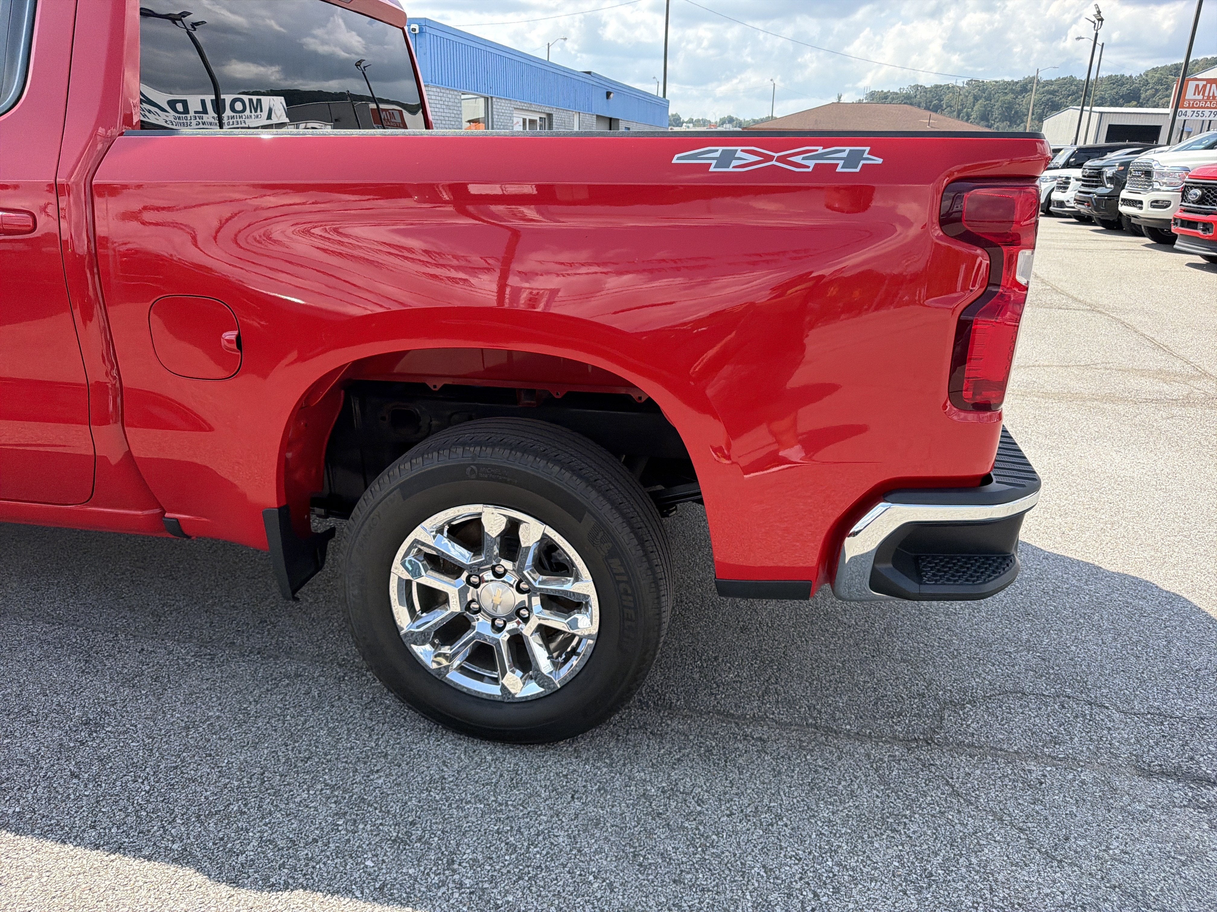 2023 Chevrolet Silverado 1500 LT