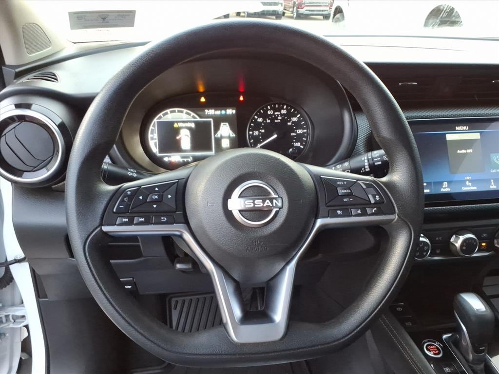 2023 Nissan Kicks SV Xtronic CVT