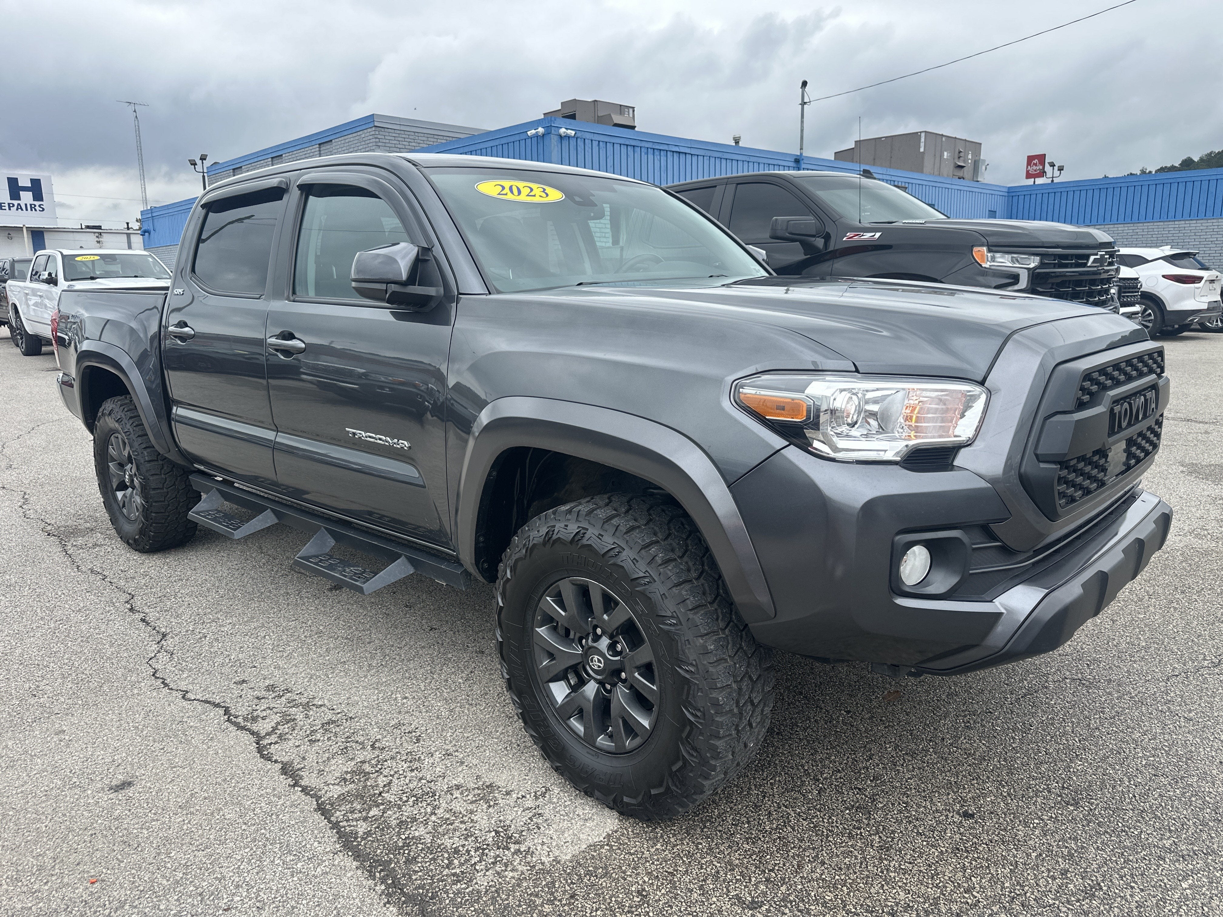 2023 Toyota Tacoma SR5 V6