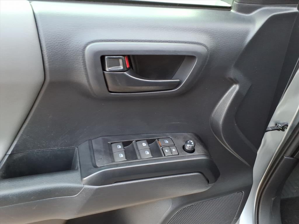 2022 Toyota Tacoma SR V6