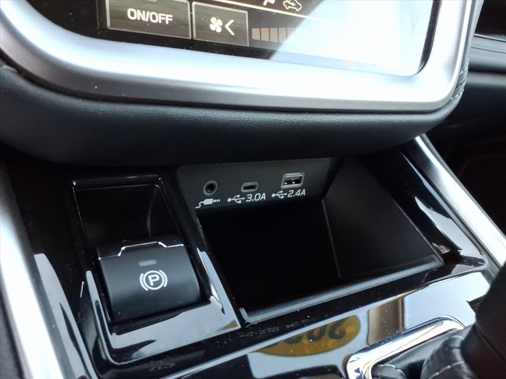 2025 Subaru Legacy Touring XT