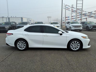 2019 Toyota Camry LE