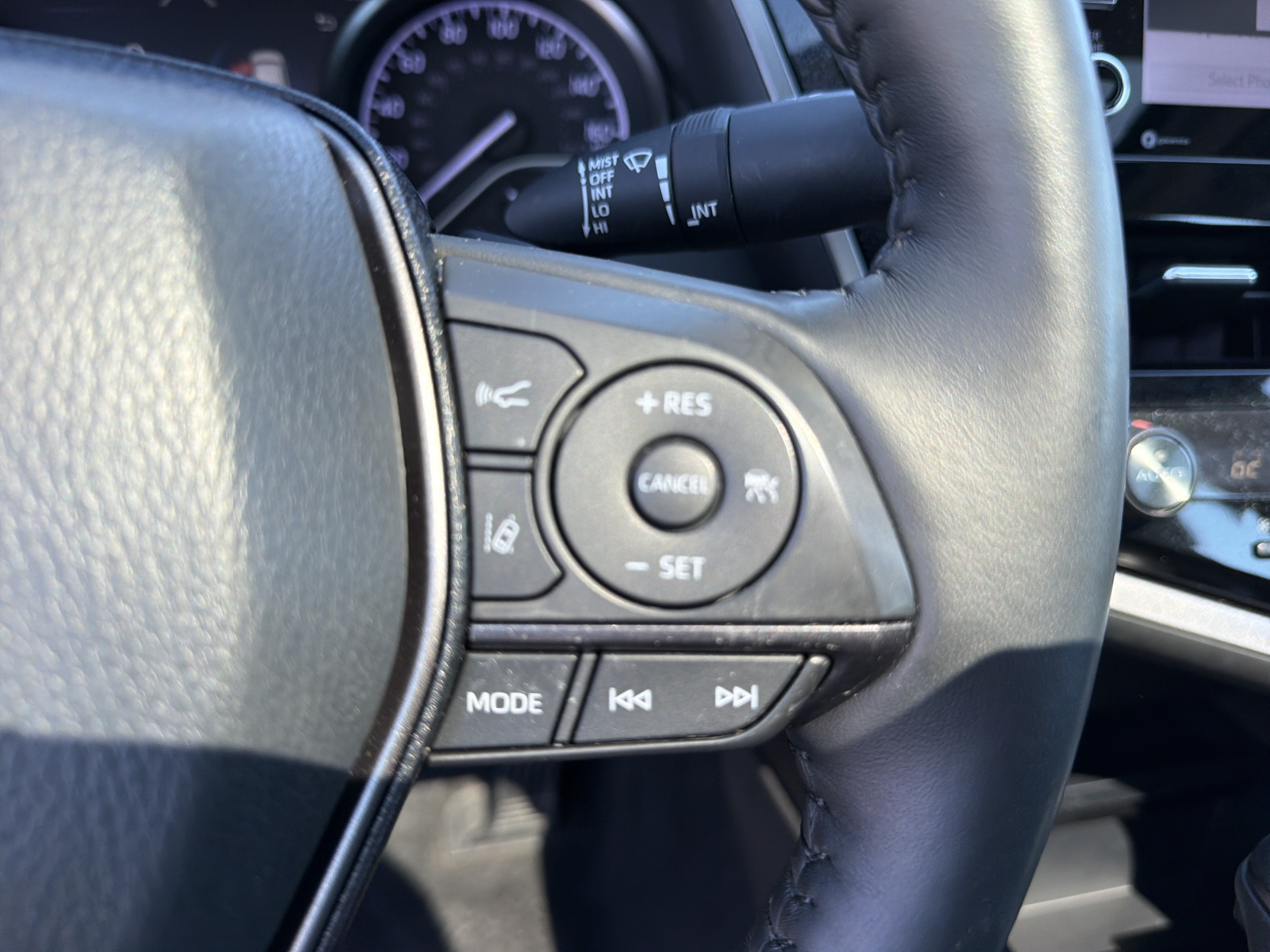 2022 Toyota Camry SE AWD