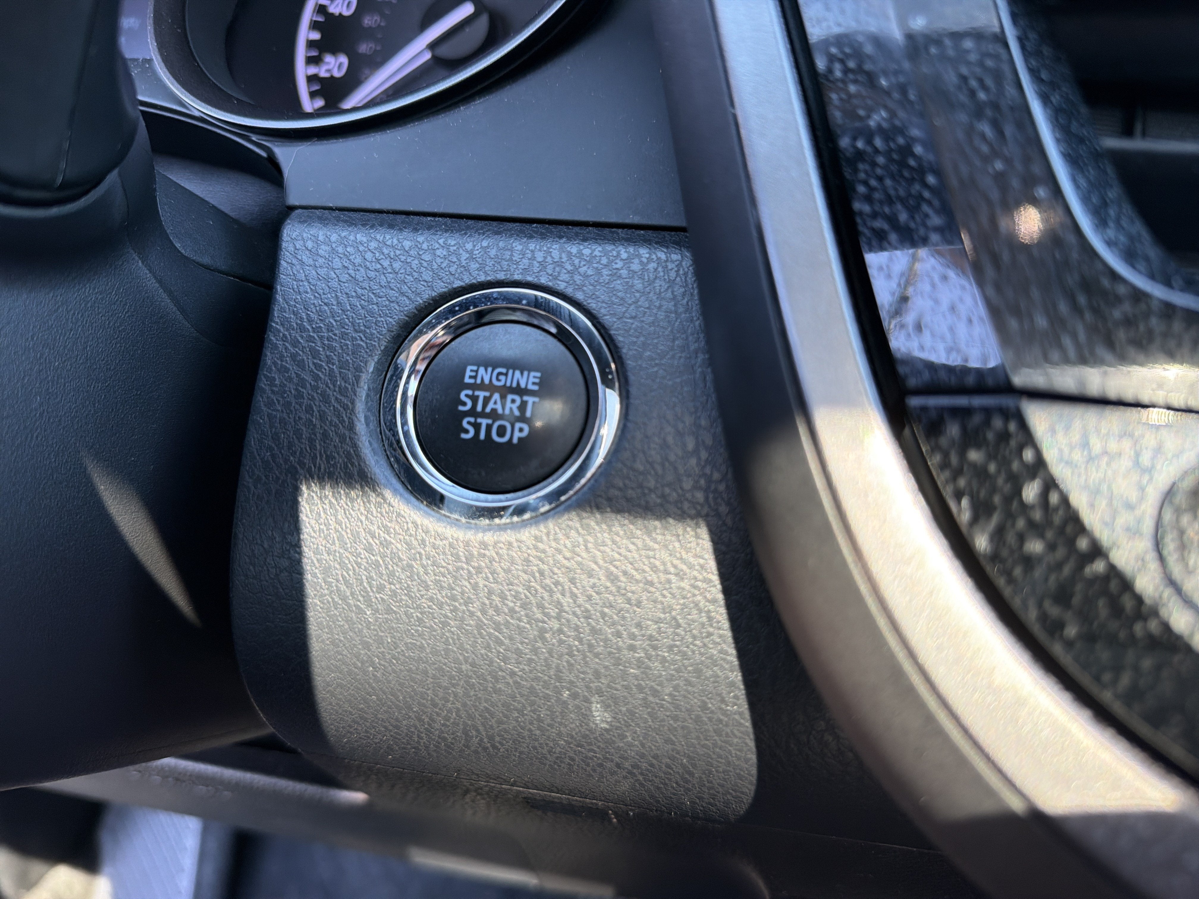 2022 Toyota Camry SE AWD