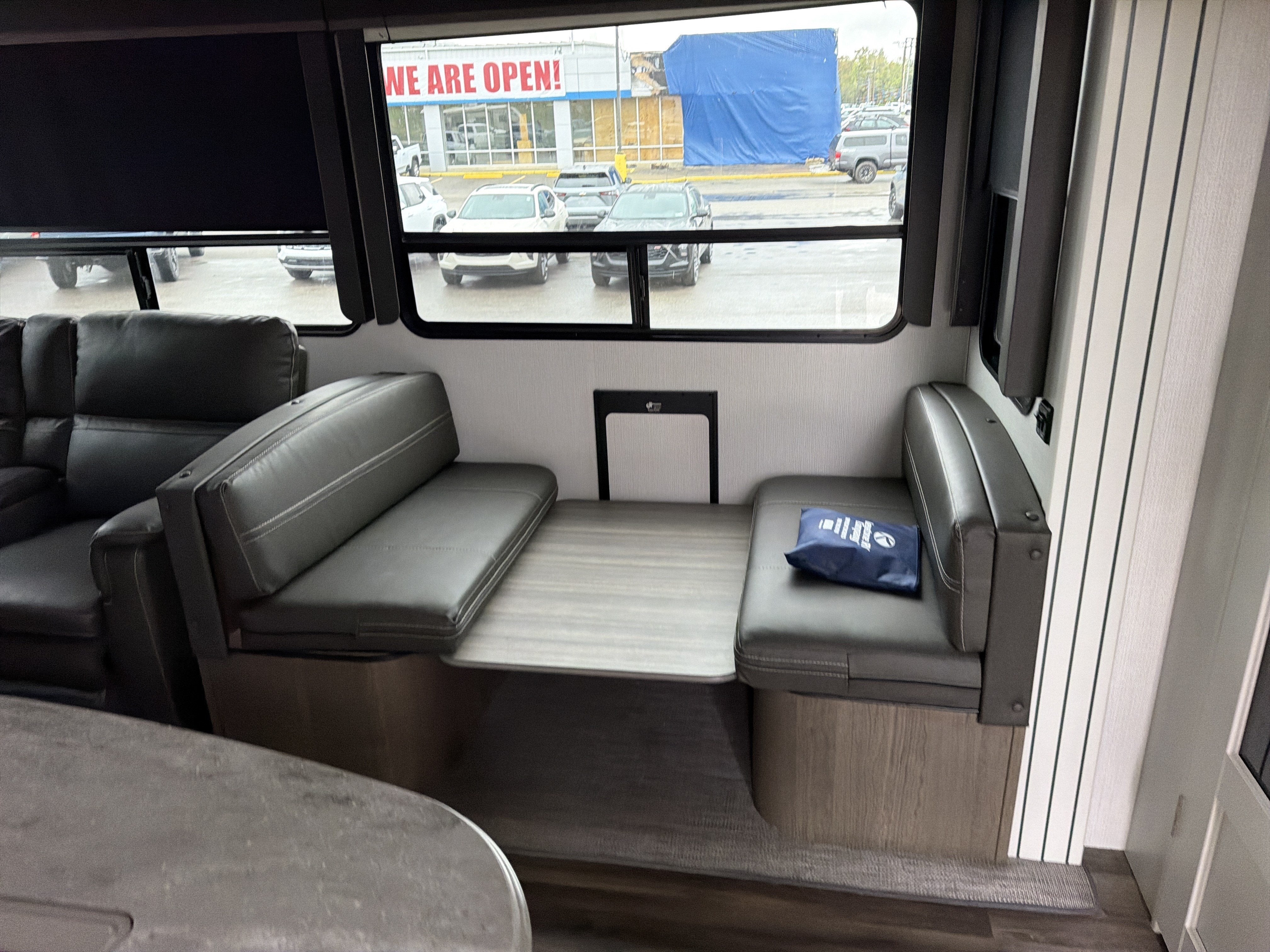 2023 KEYSTONE COUGAR 3911 Base